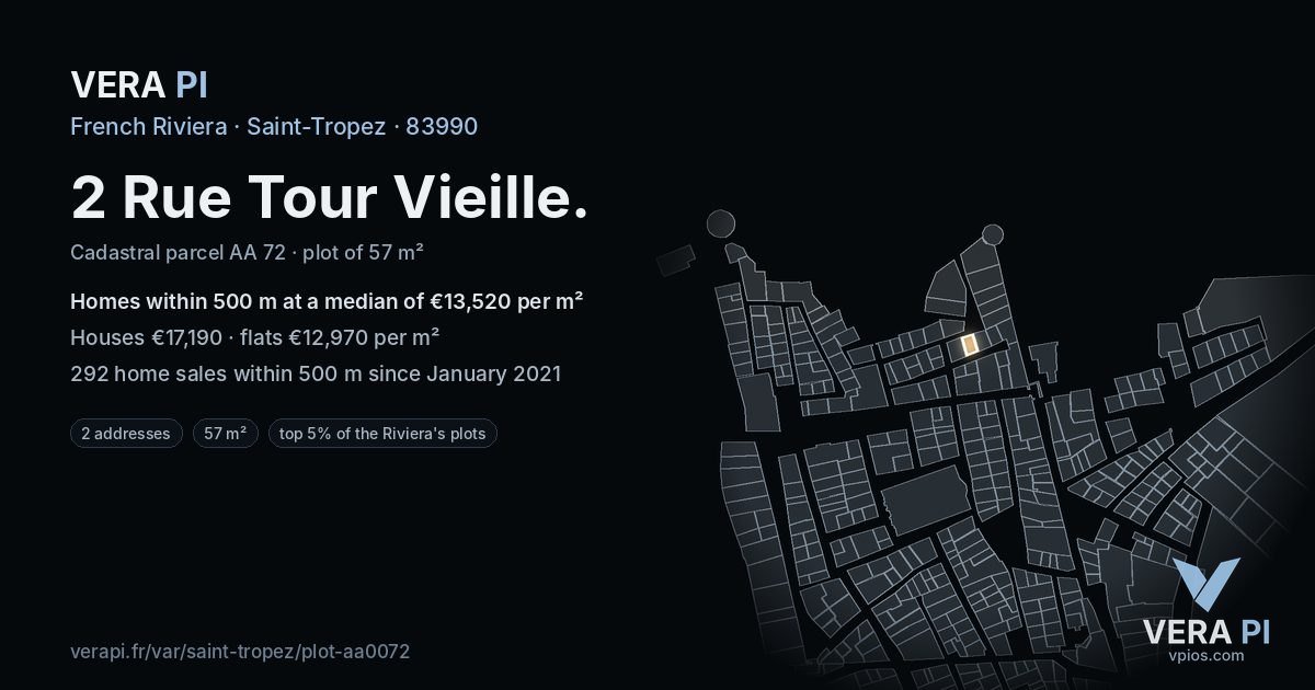 2 Rue Tour Vieille, Saint-Tropez at night – the plot lit, the parcels around coloured by the prices near them