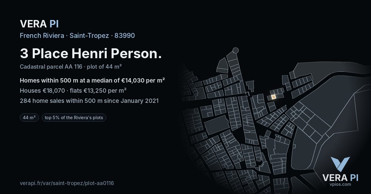 3 Place Henri Person, Saint-Tropez at night – the plot lit, the parcels around coloured by the prices near them