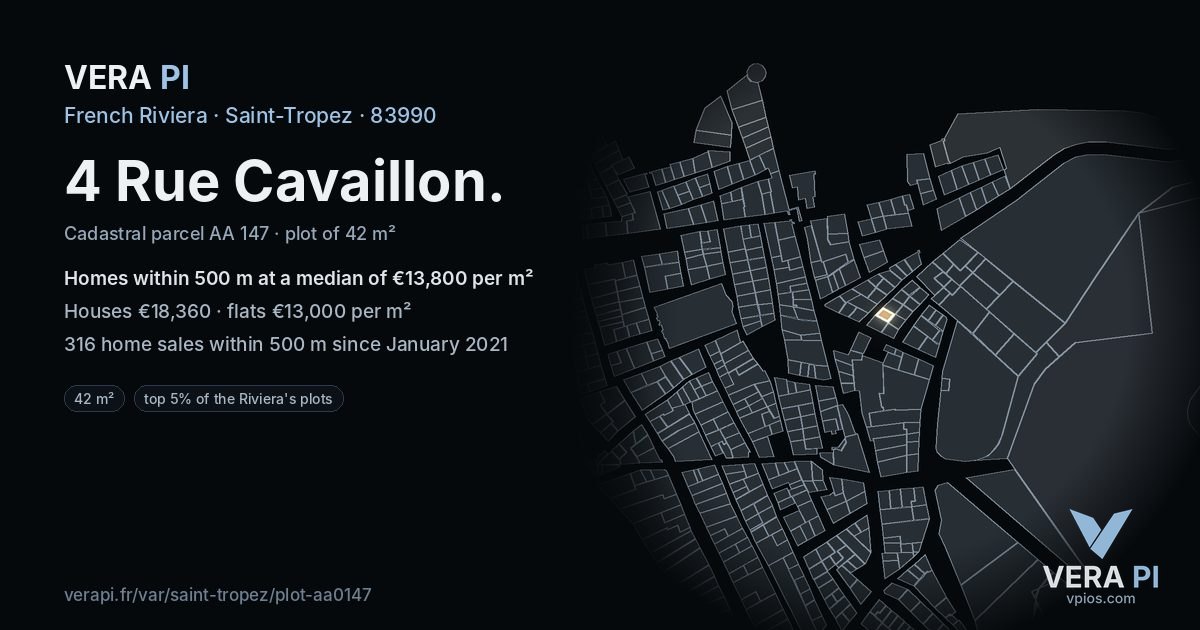 4 Rue Cavaillon, Saint-Tropez at night – the plot lit, the parcels around coloured by the prices near them