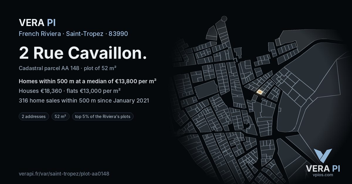 2 Rue Cavaillon, Saint-Tropez at night – the plot lit, the parcels around coloured by the prices near them