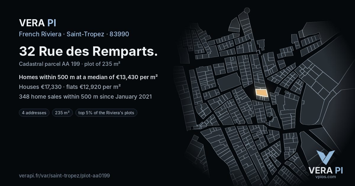 32 Rue des Remparts, Saint-Tropez at night – the plot lit, the parcels around coloured by the prices near them