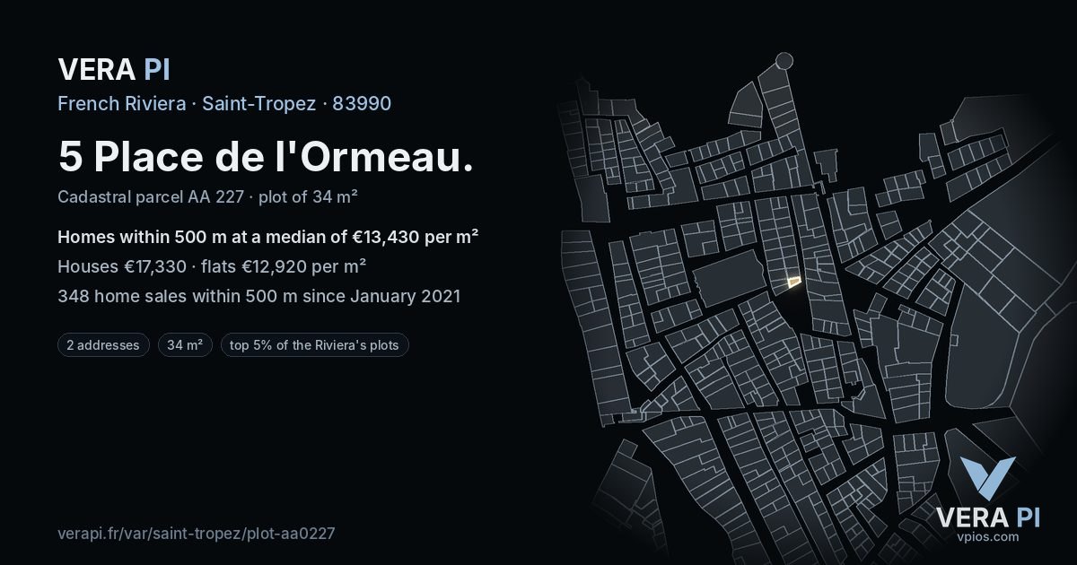 5 Place de l'Ormeau, Saint-Tropez at night – the plot lit, the parcels around coloured by the prices near them