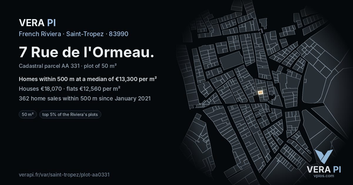 7 Rue de l'Ormeau, Saint-Tropez at night – the plot lit, the parcels around coloured by the prices near them