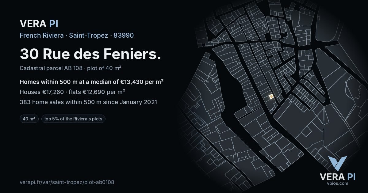30 Rue des Feniers, Saint-Tropez at night – the plot lit, the parcels around coloured by the prices near them