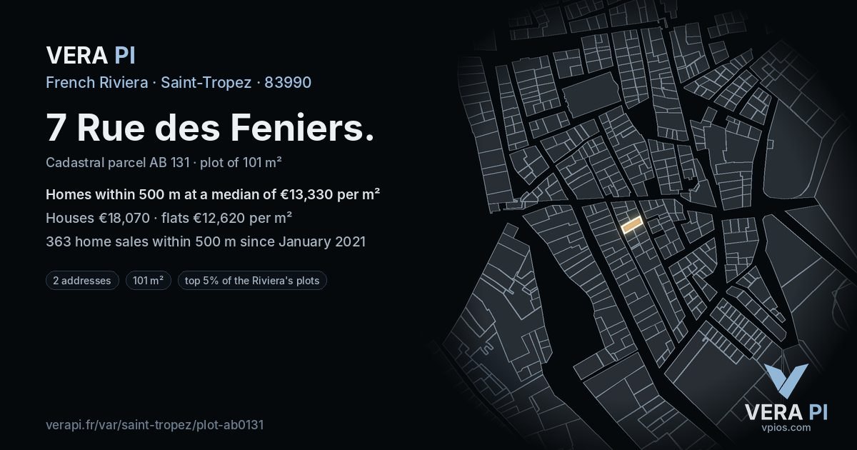 7 Rue des Feniers, Saint-Tropez at night – the plot lit, the parcels around coloured by the prices near them