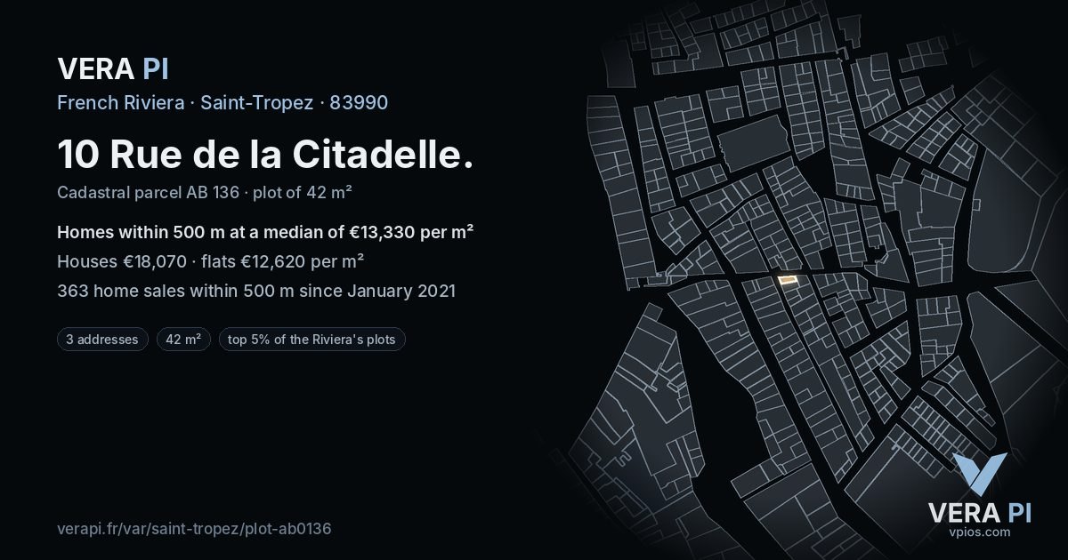 10 Rue de la Citadelle, Saint-Tropez at night – the plot lit, the parcels around coloured by the prices near them