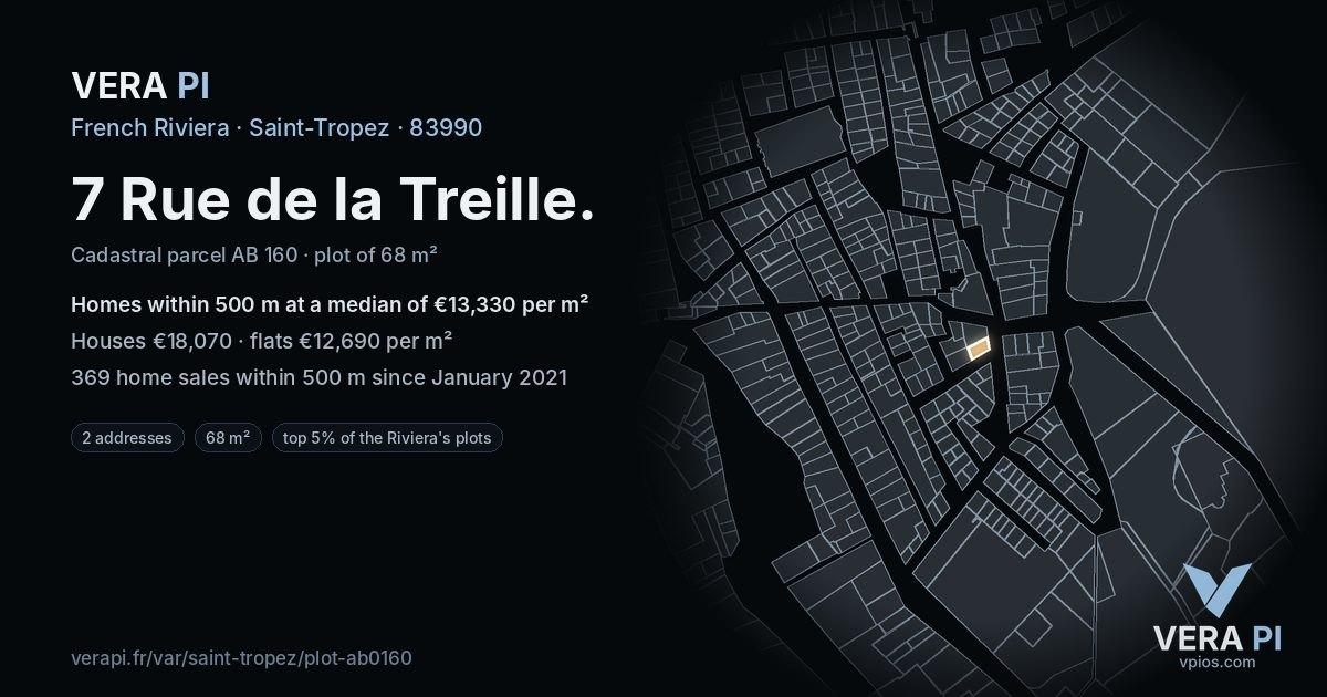 7 Rue de la Treille, Saint-Tropez at night – the plot lit, the parcels around coloured by the prices near them