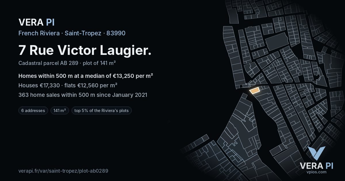 7 Rue Victor Laugier, Saint-Tropez at night – the plot lit, the parcels around coloured by the prices near them