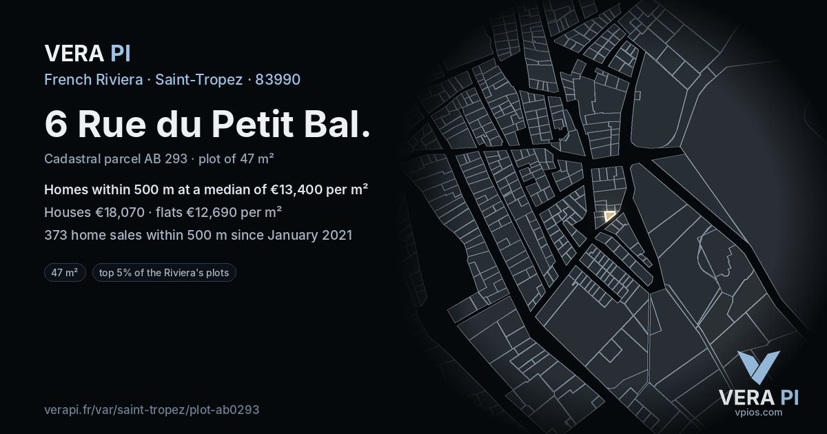 6 Rue du Petit Bal, Saint-Tropez at night – the plot lit, the parcels around coloured by the prices near them