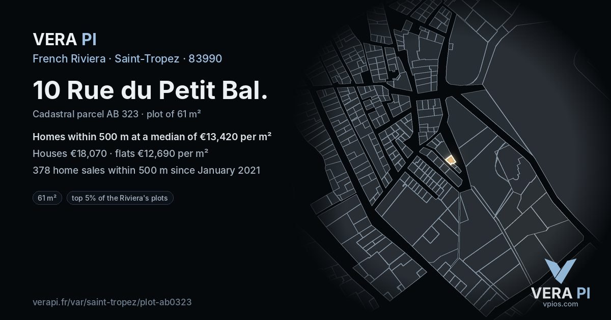 10 Rue du Petit Bal, Saint-Tropez at night – the plot lit, the parcels around coloured by the prices near them