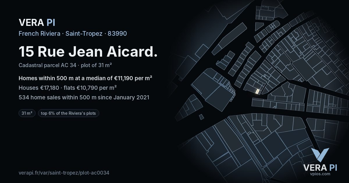 15 Rue Jean Aicard, Saint-Tropez at night – the plot lit, the parcels around coloured by the prices near them