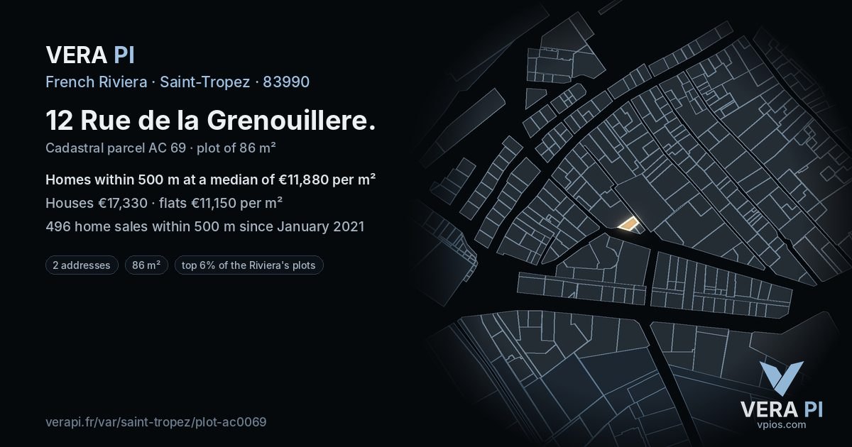 12 Rue de la Grenouillere, Saint-Tropez at night – the plot lit, the parcels around coloured by the prices near them