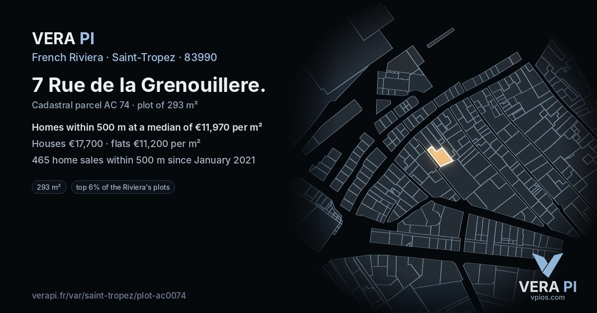 7 Rue de la Grenouillere, Saint-Tropez at night – the plot lit, the parcels around coloured by the prices near them