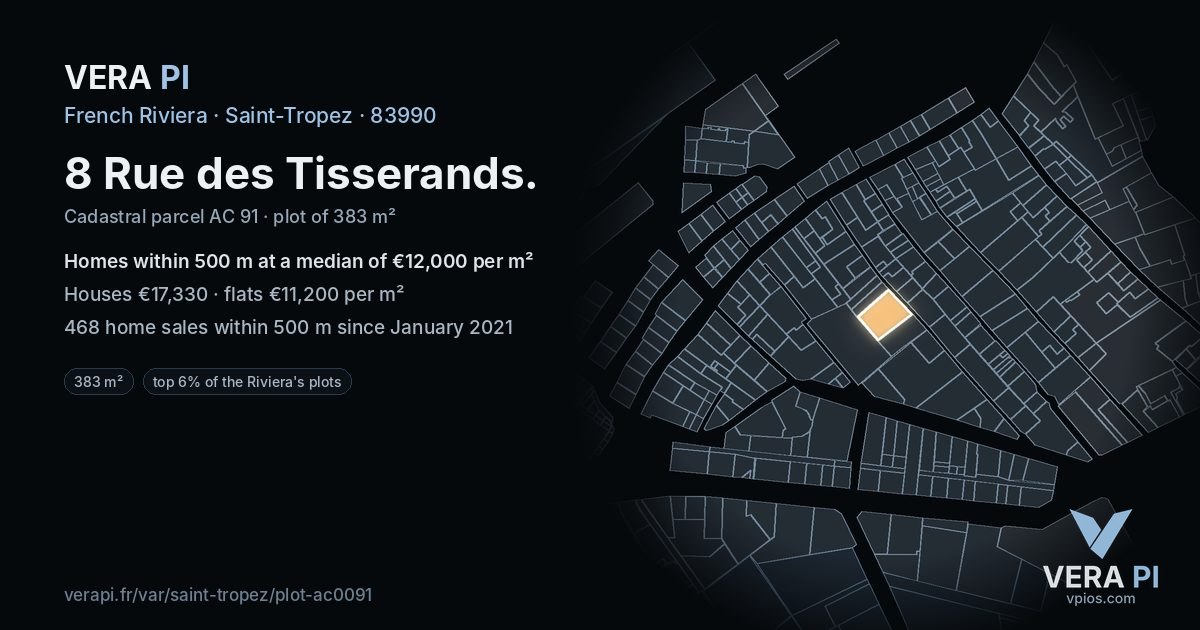 8 Rue des Tisserands, Saint-Tropez at night – the plot lit, the parcels around coloured by the prices near them