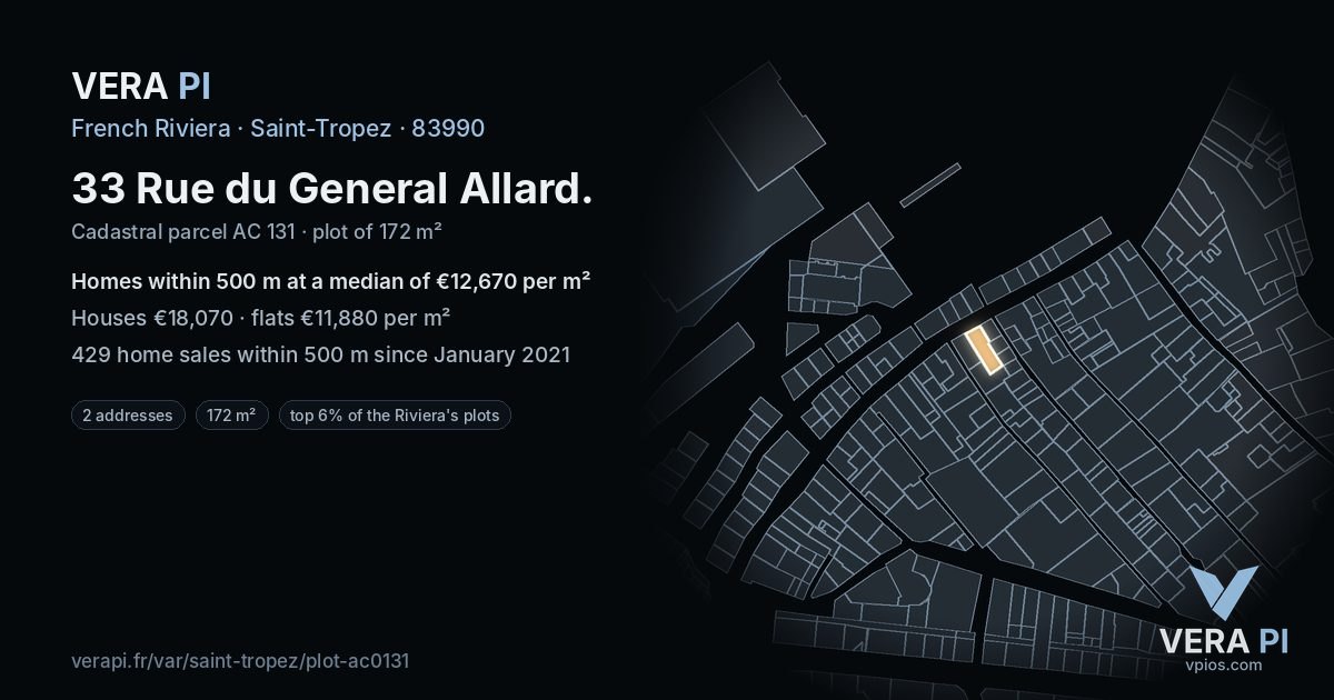 33 Rue du General Allard, Saint-Tropez at night – the plot lit, the parcels around coloured by the prices near them