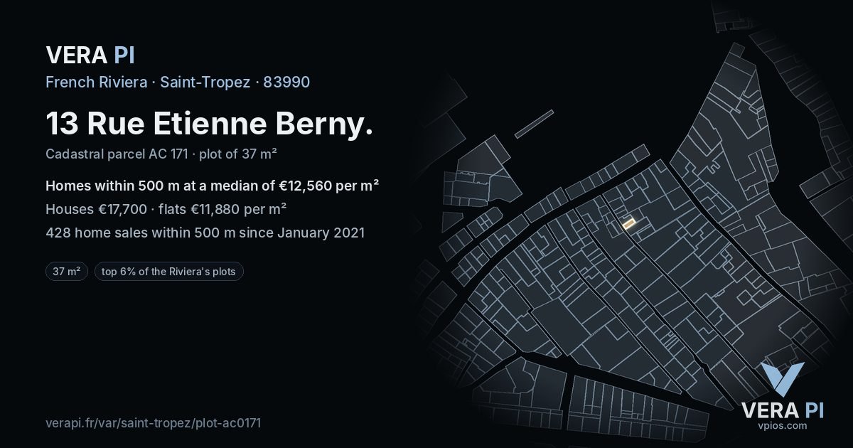 13 Rue Etienne Berny, Saint-Tropez at night – the plot lit, the parcels around coloured by the prices near them