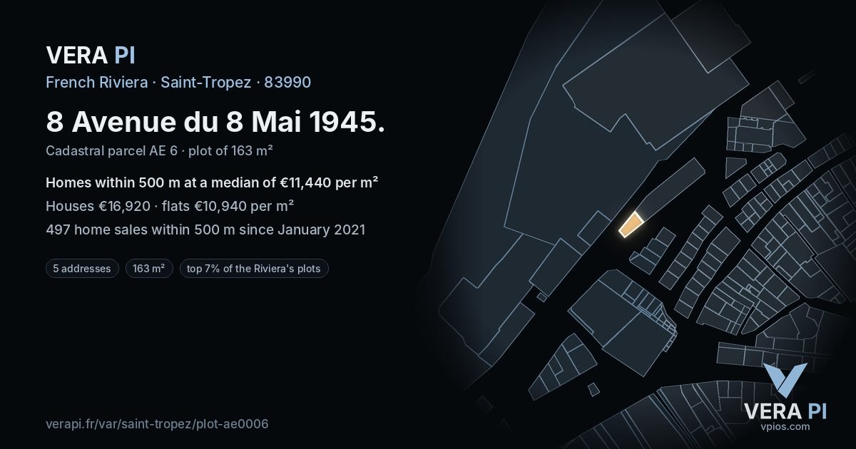 8 Avenue du 8 Mai 1945, Saint-Tropez at night – the plot lit, the parcels around coloured by the prices near them