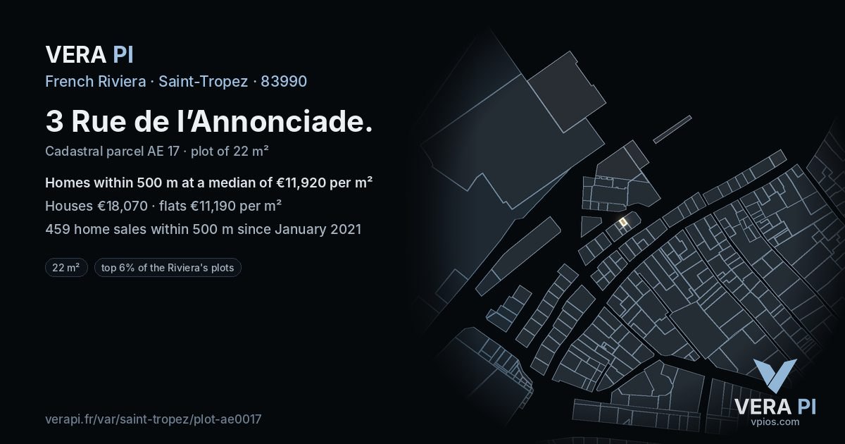 3 Rue de l’Annonciade, Saint-Tropez at night – the plot lit, the parcels around coloured by the prices near them