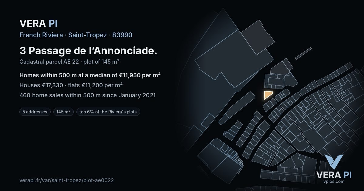 3 Passage de l’Annonciade, Saint-Tropez at night – the plot lit, the parcels around coloured by the prices near them