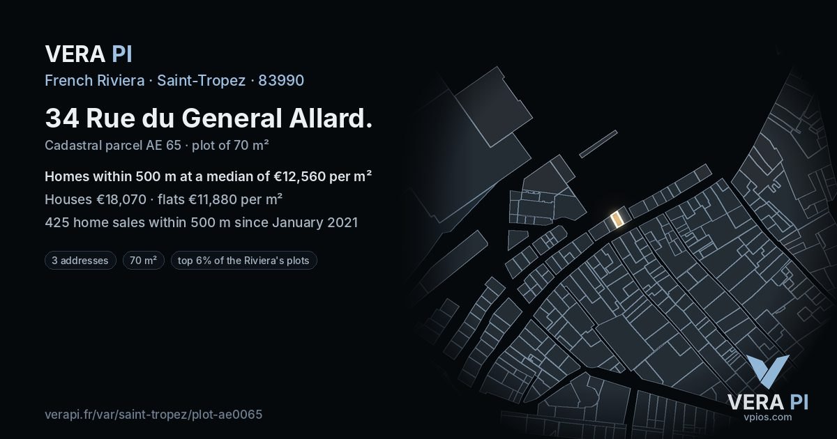 34 Rue du General Allard, Saint-Tropez at night – the plot lit, the parcels around coloured by the prices near them