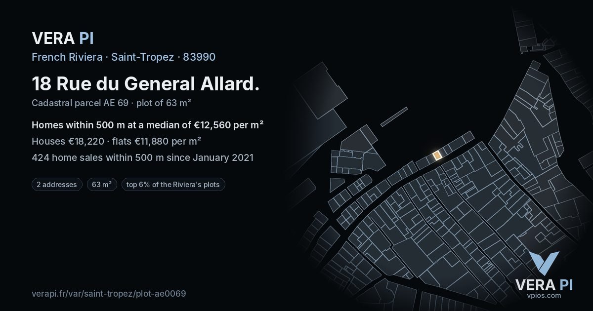 18 Rue du General Allard, Saint-Tropez at night – the plot lit, the parcels around coloured by the prices near them