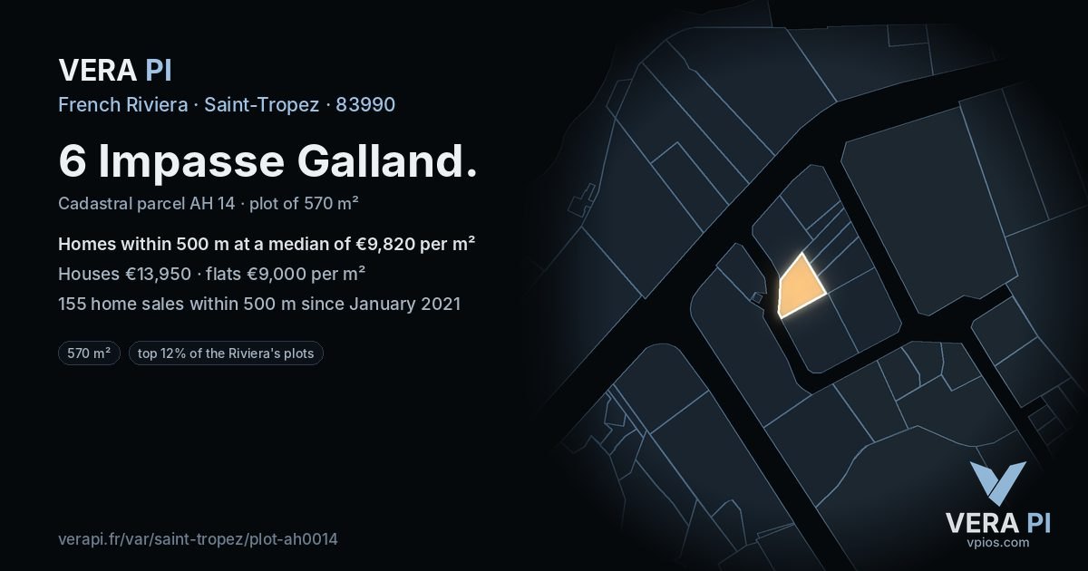 6 Impasse Galland, Saint-Tropez at night – the plot lit, the parcels around coloured by the prices near them