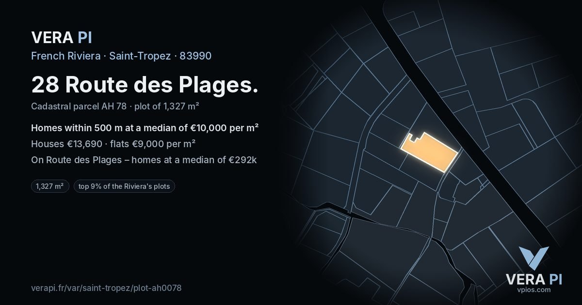 28 Route des Plages, Saint-Tropez at night – the plot lit, the parcels around coloured by the prices near them