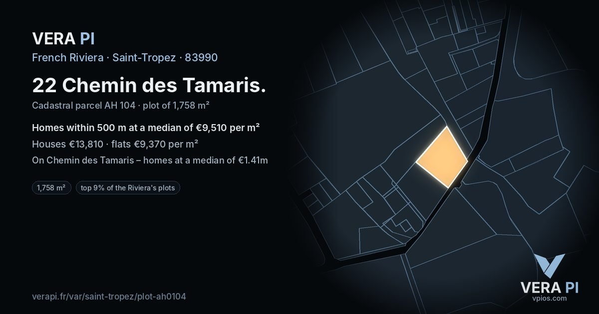 22 Chemin des Tamaris, Saint-Tropez at night – the plot lit, the parcels around coloured by the prices near them