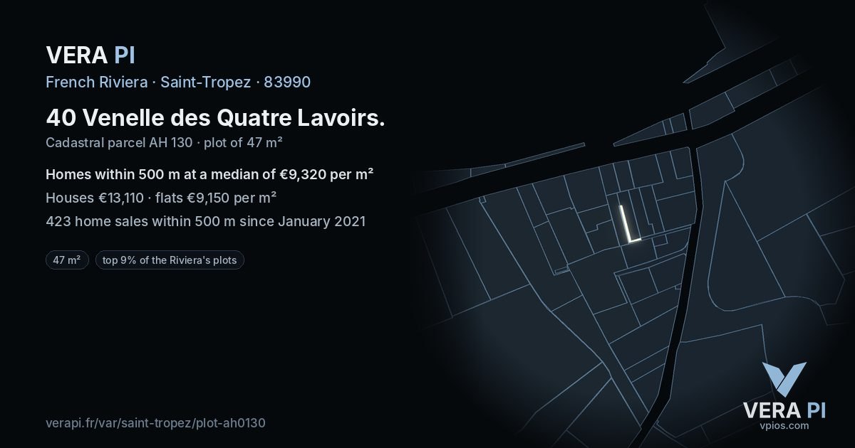 40 Venelle des Quatre Lavoirs, Saint-Tropez at night – the plot lit, the parcels around coloured by the prices near them