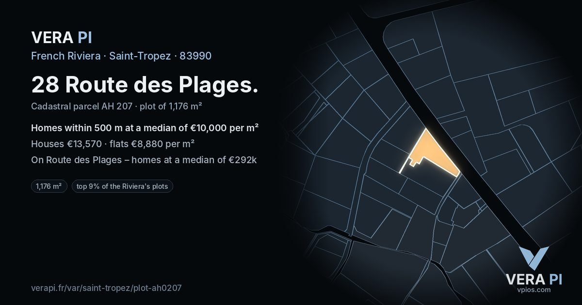 28 Route des Plages, Saint-Tropez at night – the plot lit, the parcels around coloured by the prices near them