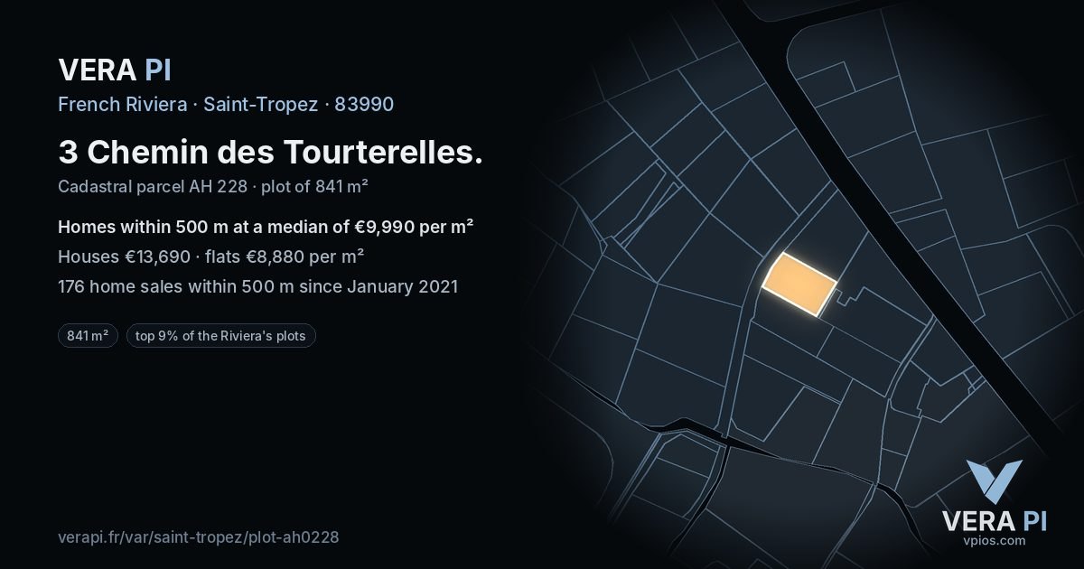 3 Chemin des Tourterelles, Saint-Tropez at night – the plot lit, the parcels around coloured by the prices near them