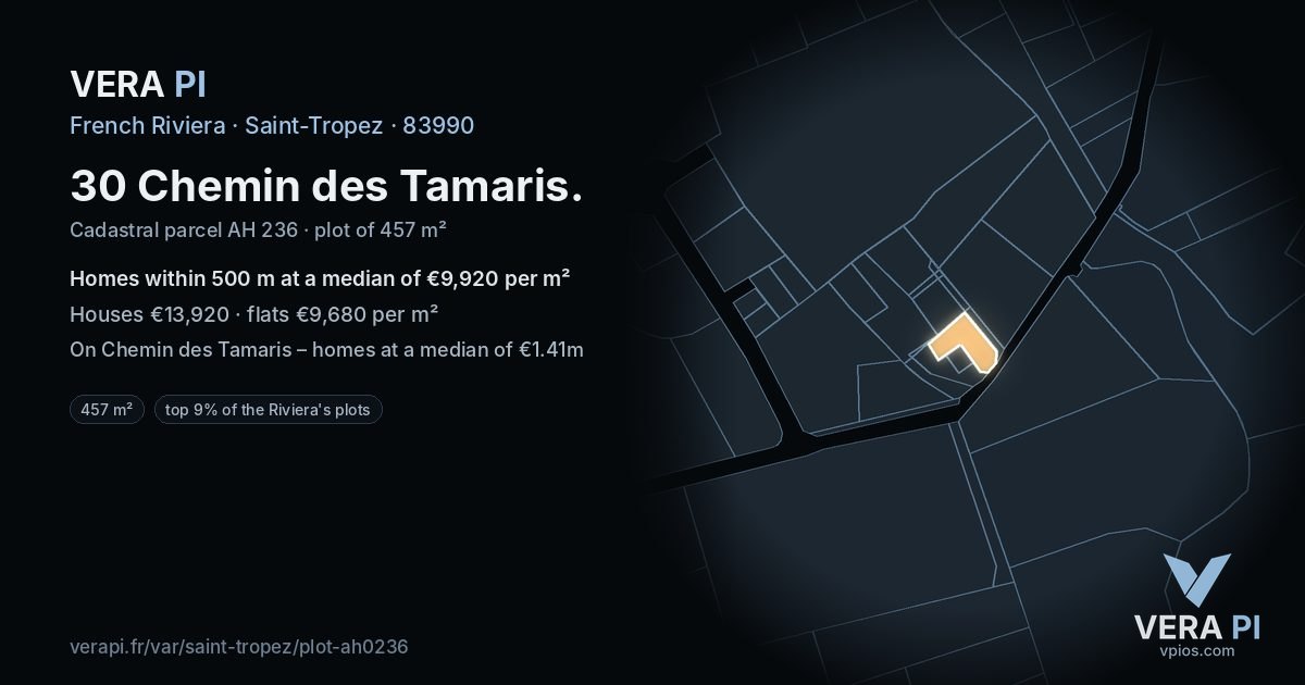 30 Chemin des Tamaris, Saint-Tropez at night – the plot lit, the parcels around coloured by the prices near them