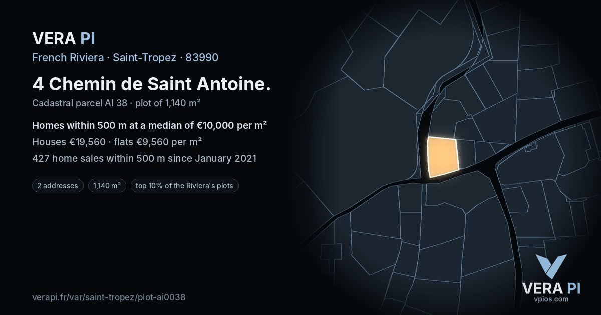 4 Chemin de Saint Antoine, Saint-Tropez at night – the plot lit, the parcels around coloured by the prices near them