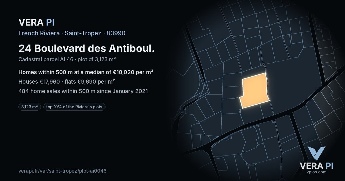 24 Boulevard des Antiboul, Saint-Tropez at night – the plot lit, the parcels around coloured by the prices near them