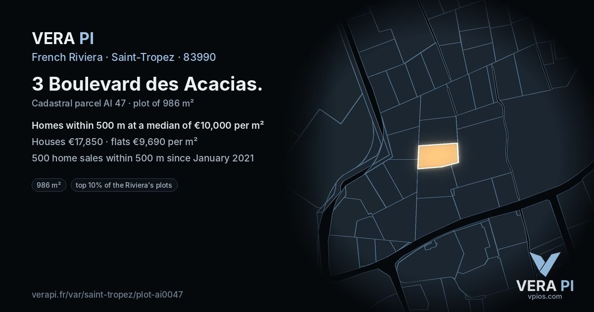 3 Boulevard des Acacias, Saint-Tropez at night – the plot lit, the parcels around coloured by the prices near them