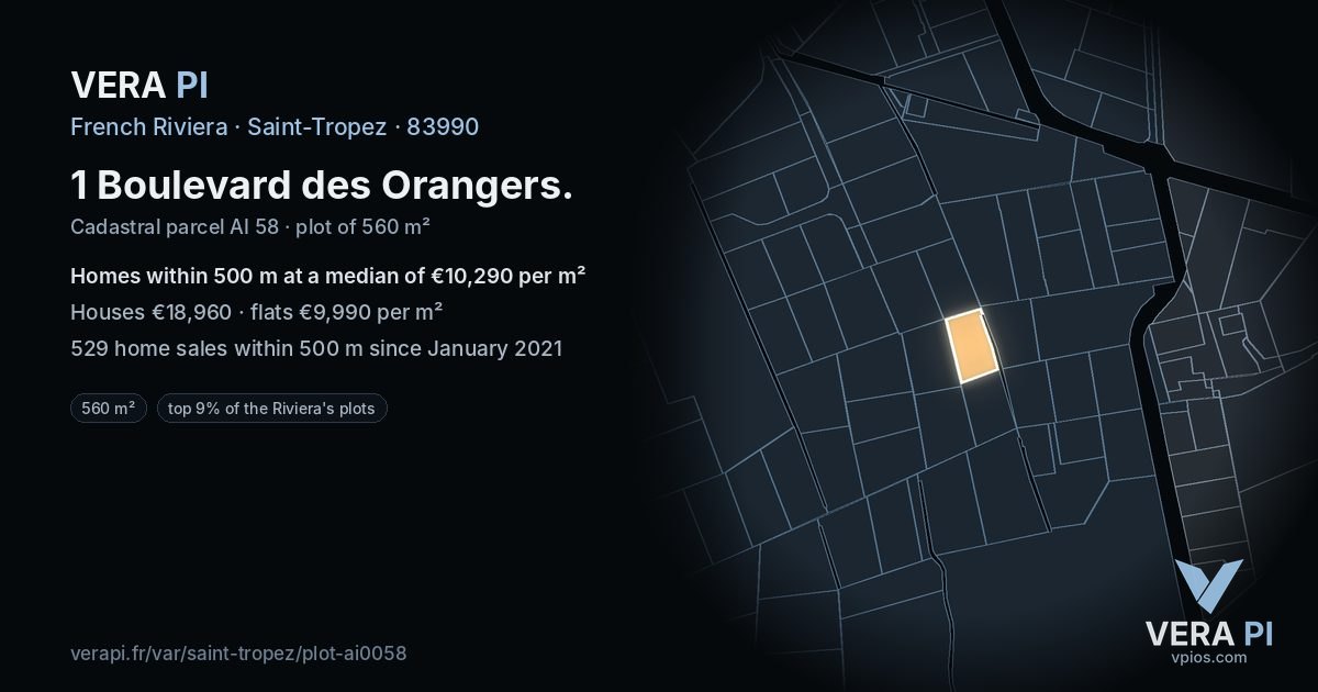 1 Boulevard des Orangers, Saint-Tropez at night – the plot lit, the parcels around coloured by the prices near them