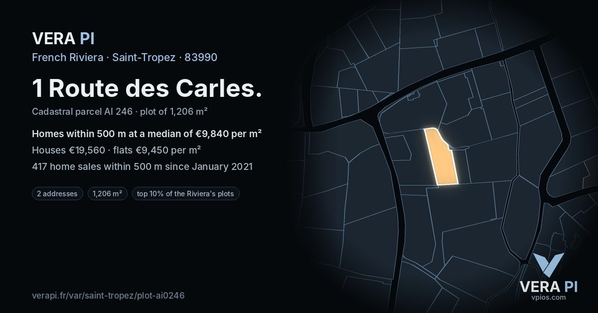1 Route des Carles, Saint-Tropez at night – the plot lit, the parcels around coloured by the prices near them