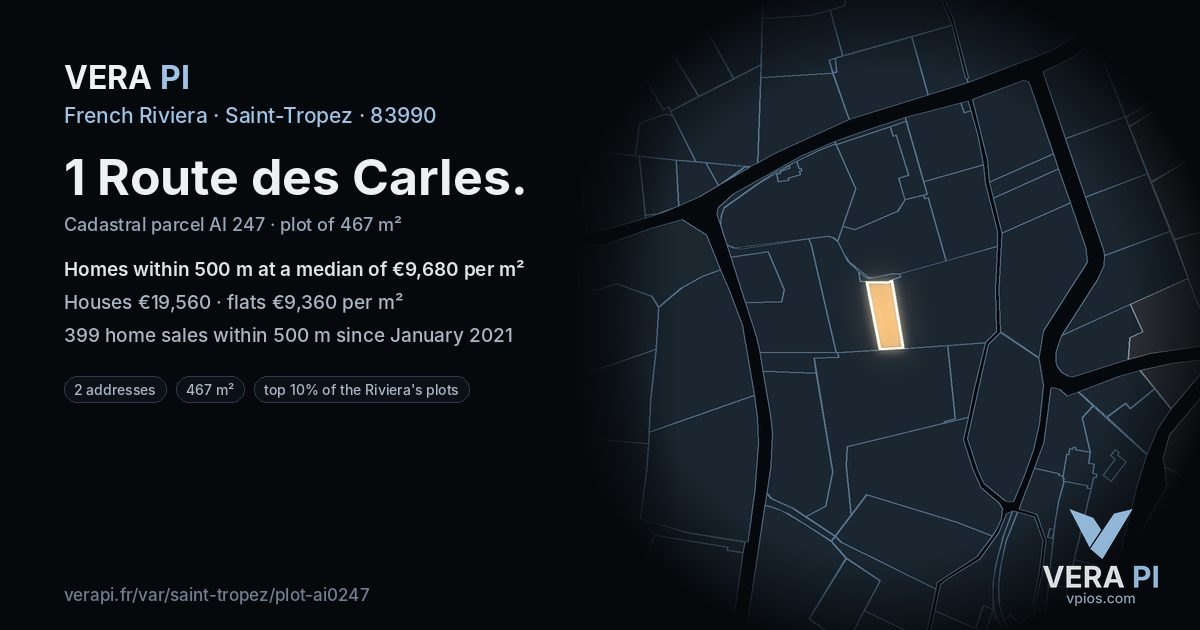 1 Route des Carles, Saint-Tropez at night – the plot lit, the parcels around coloured by the prices near them