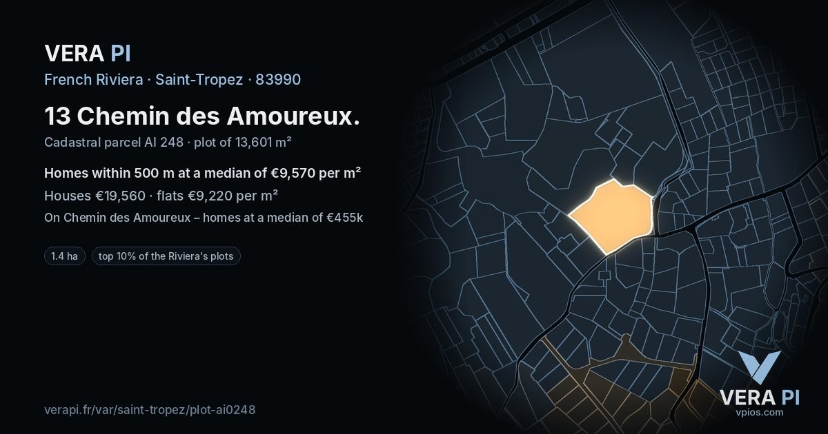 13 Chemin des Amoureux, Saint-Tropez at night – the plot lit, the parcels around coloured by the prices near them