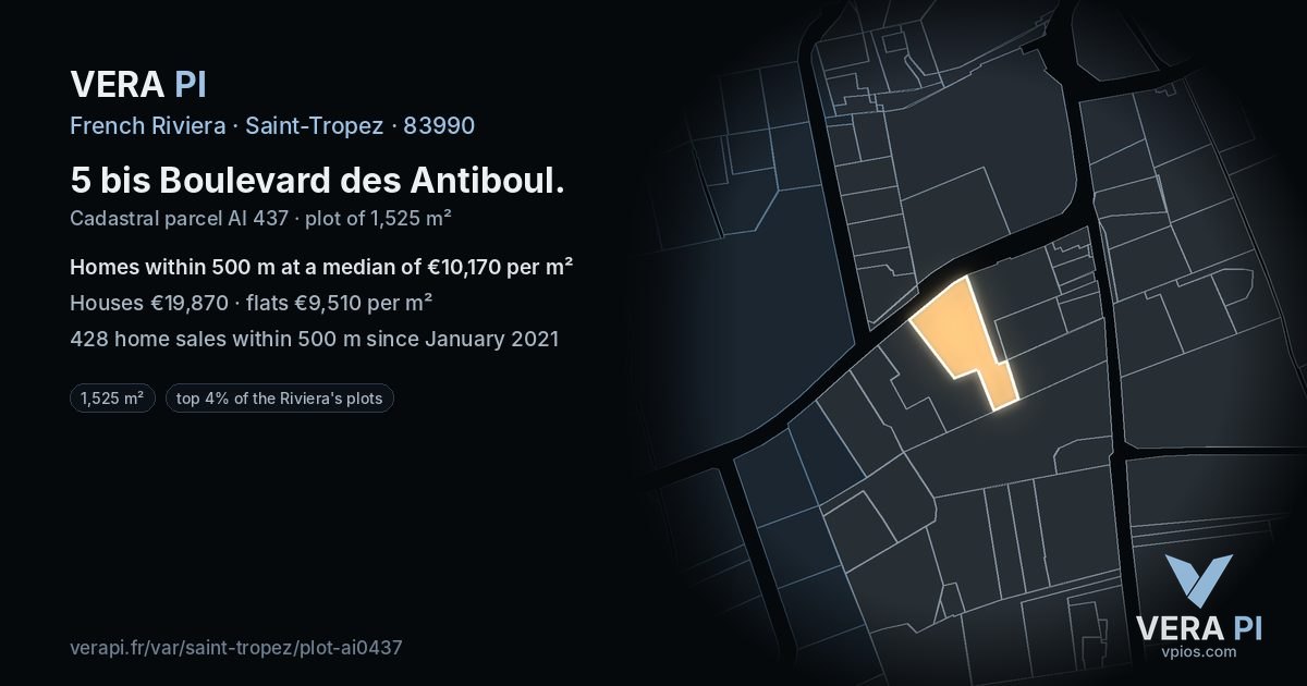 5 bis Boulevard des Antiboul, Saint-Tropez at night – the plot lit, the parcels around coloured by the prices near them