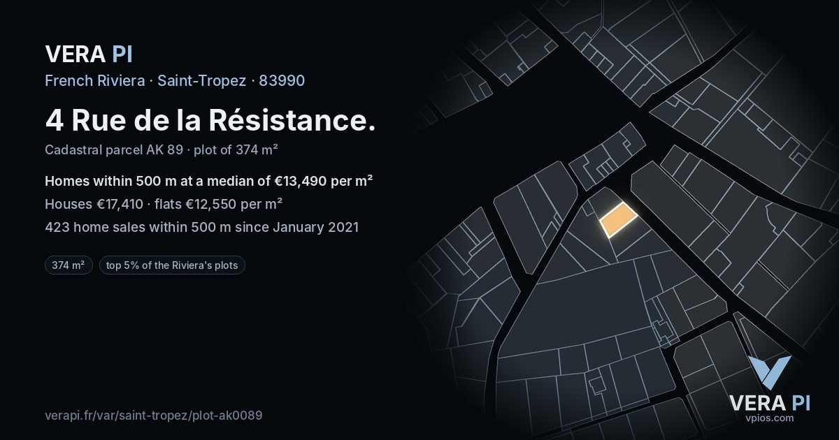 4 Rue de la Résistance, Saint-Tropez at night – the plot lit, the parcels around coloured by the prices near them