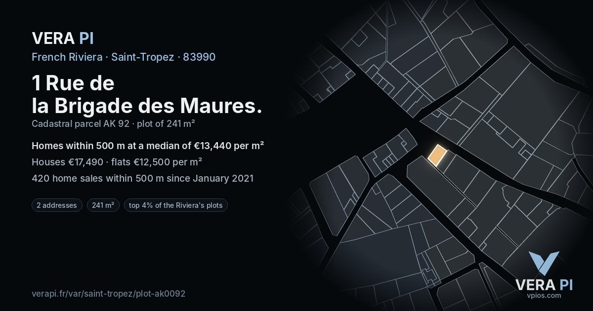 1 Rue de la Brigade des Maures, Saint-Tropez at night – the plot lit, the parcels around coloured by the prices near them