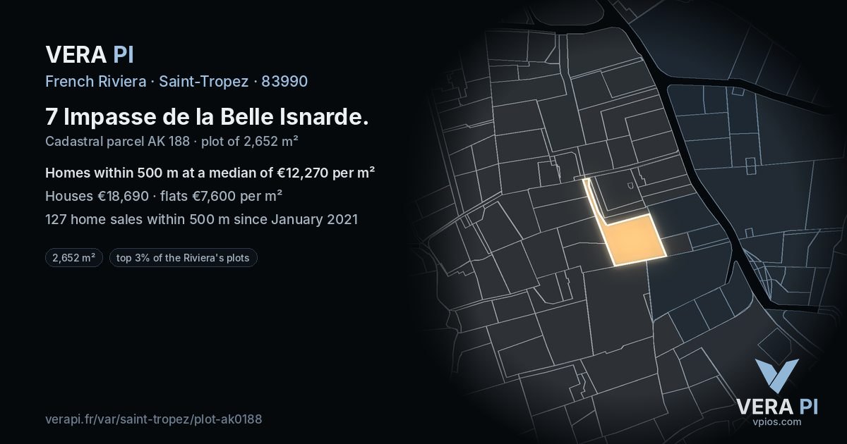 7 Impasse de la Belle Isnarde, Saint-Tropez at night – the plot lit, the parcels around coloured by the prices near them