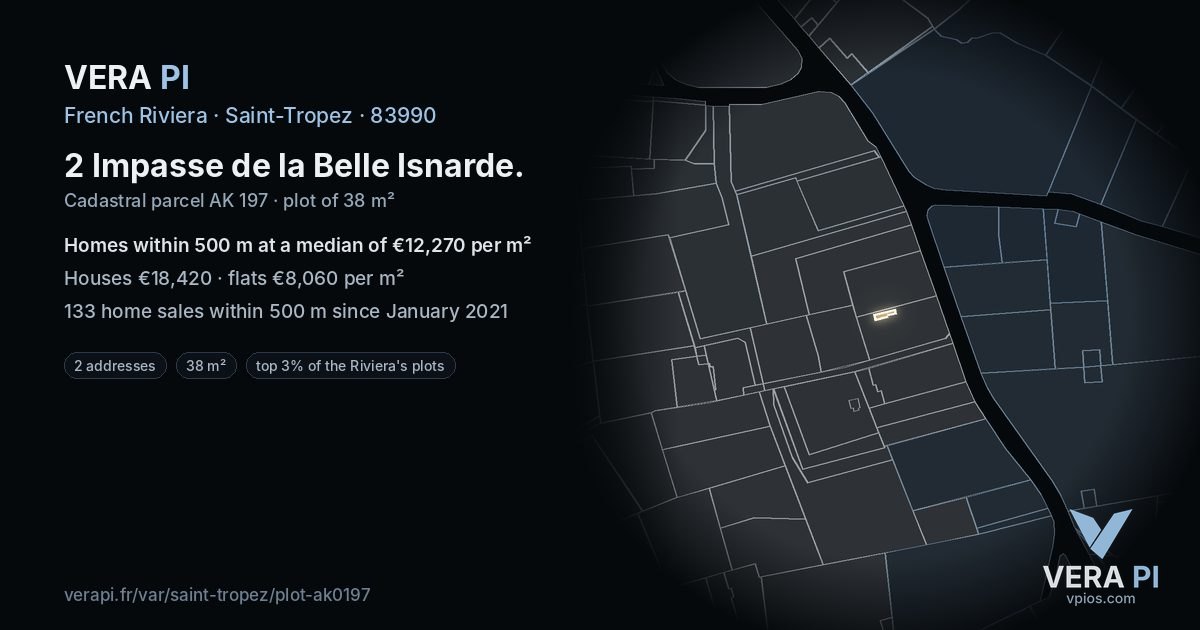 2 Impasse de la Belle Isnarde, Saint-Tropez at night – the plot lit, the parcels around coloured by the prices near them