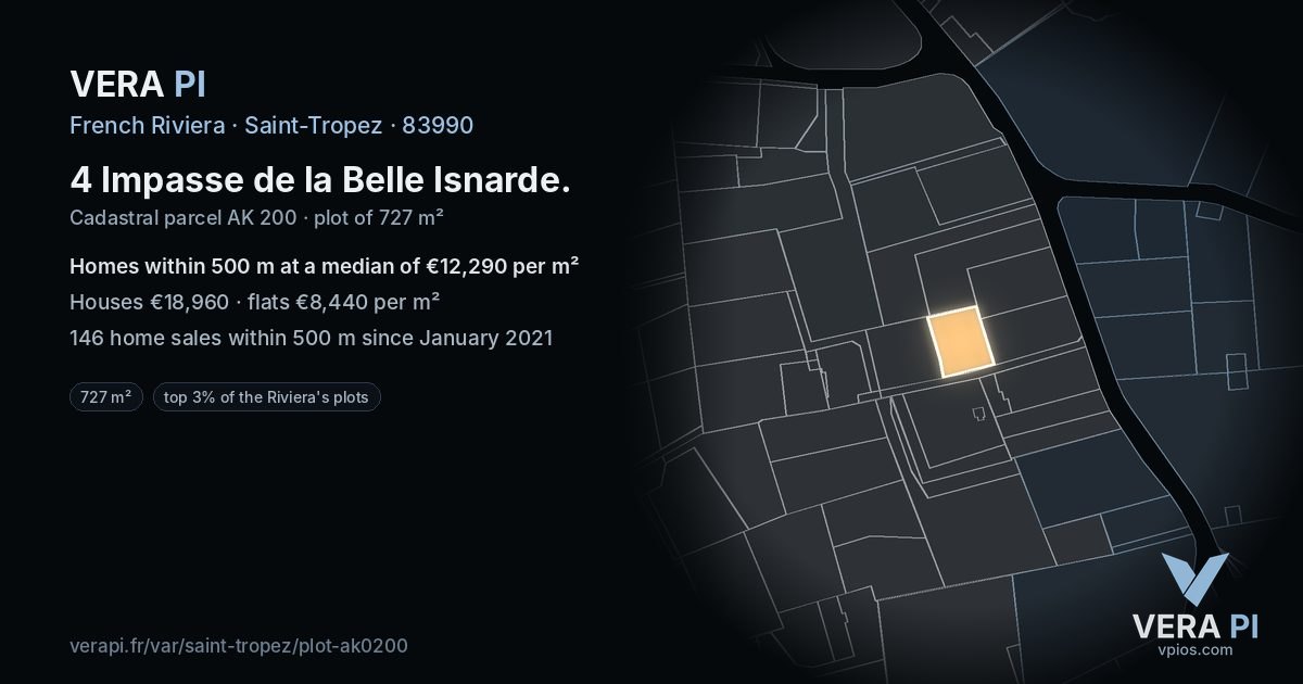 4 Impasse de la Belle Isnarde, Saint-Tropez at night – the plot lit, the parcels around coloured by the prices near them
