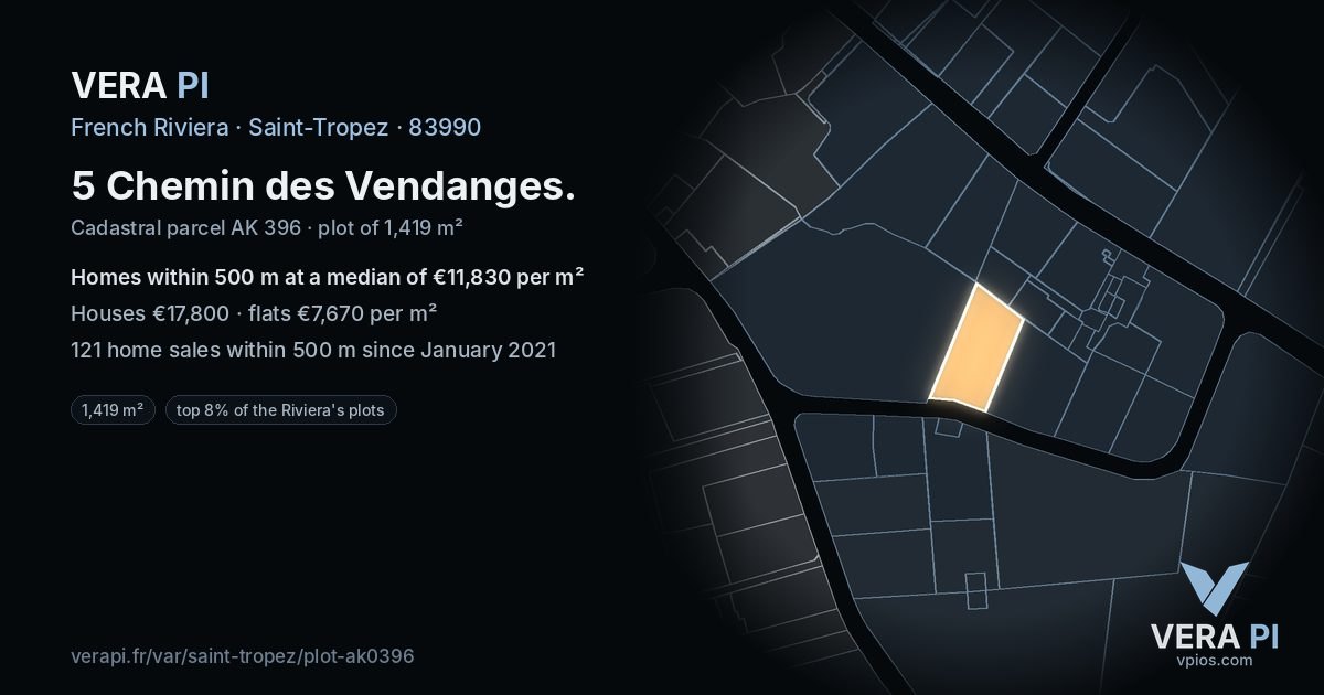 5 Chemin des Vendanges, Saint-Tropez at night – the plot lit, the parcels around coloured by the prices near them