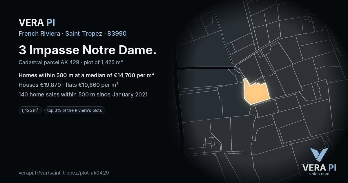 3 Impasse Notre Dame, Saint-Tropez at night – the plot lit, the parcels around coloured by the prices near them