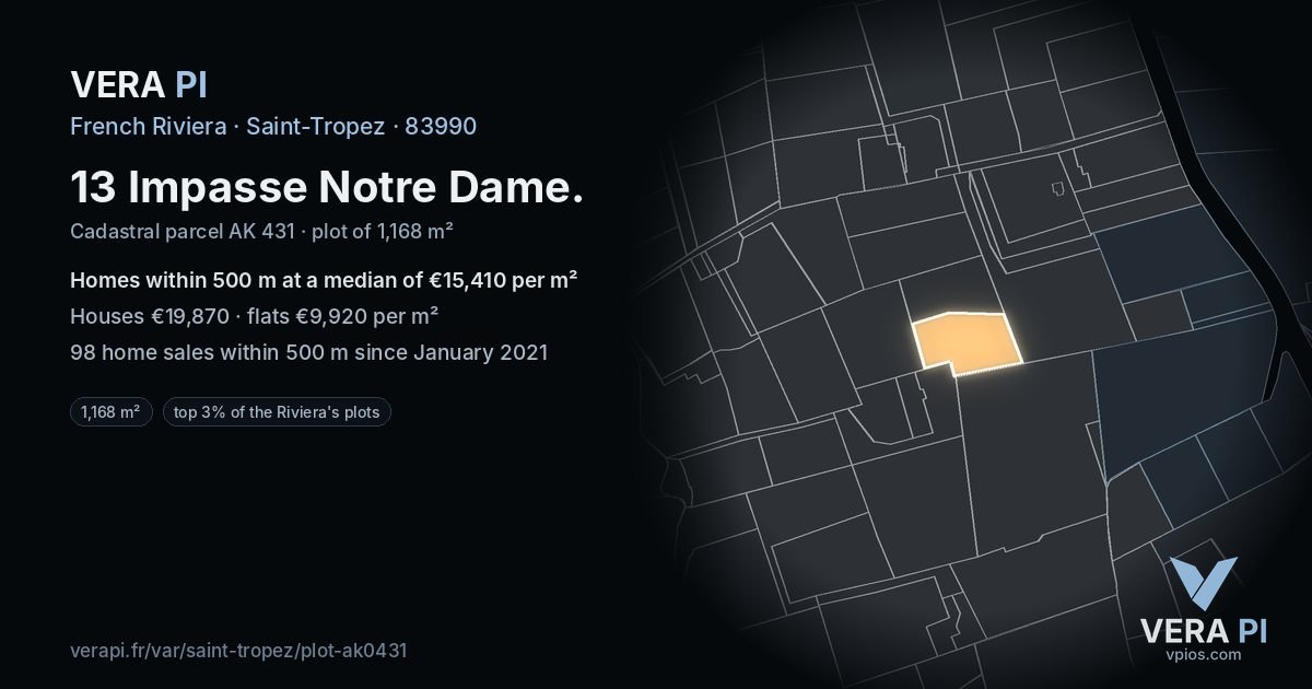 13 Impasse Notre Dame, Saint-Tropez at night – the plot lit, the parcels around coloured by the prices near them