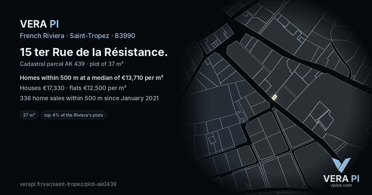 15 ter Rue de la Résistance, Saint-Tropez at night – the plot lit, the parcels around coloured by the prices near them