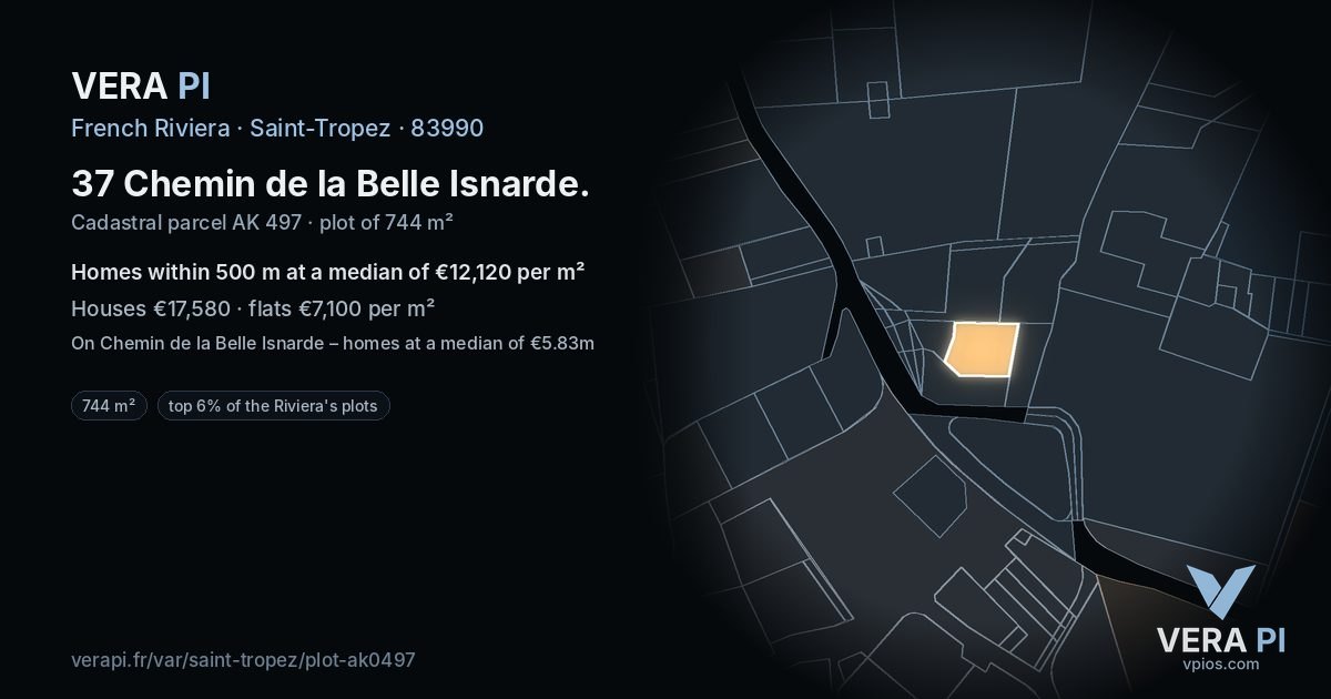 37 Chemin de la Belle Isnarde, Saint-Tropez at night – the plot lit, the parcels around coloured by the prices near them